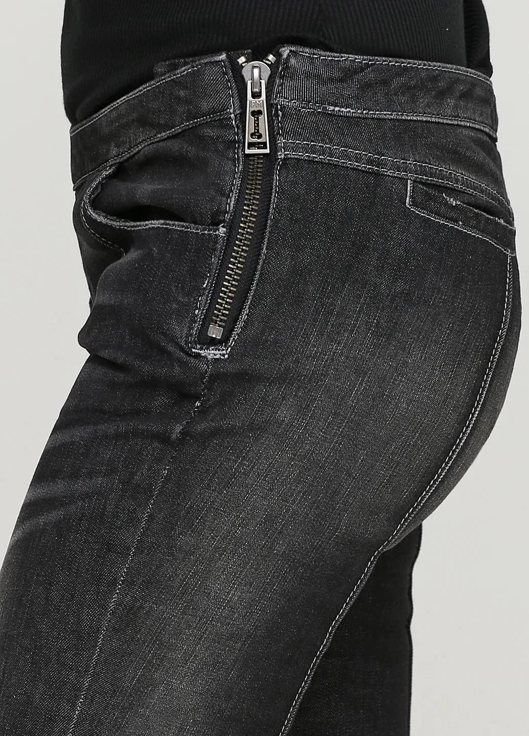 Frankie Morello product photo