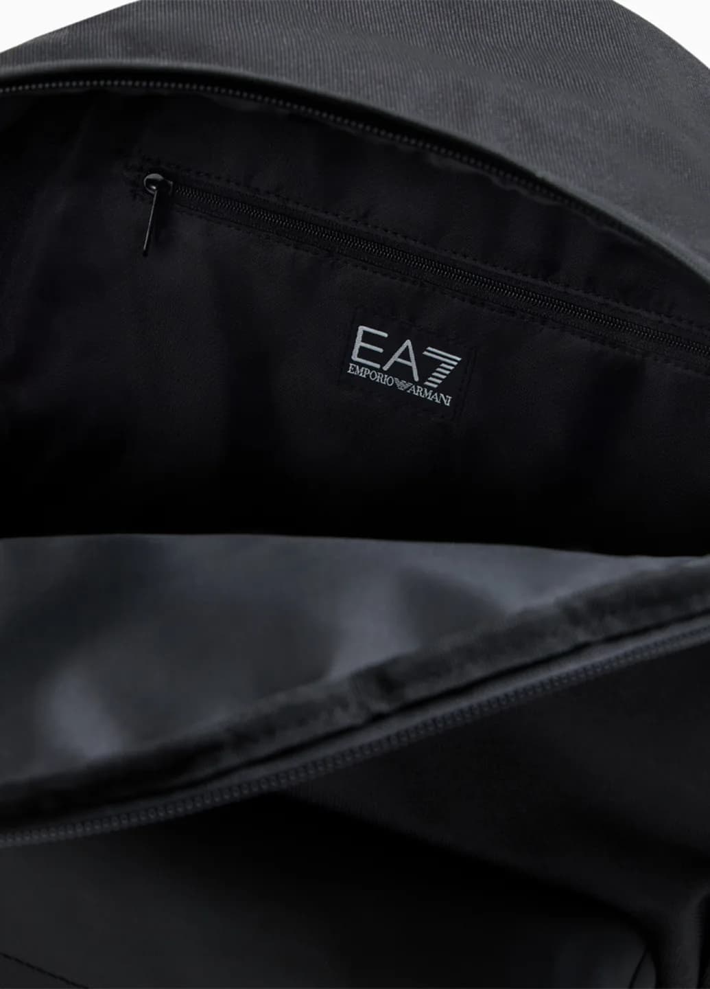 EA7 EMPORIO ARMANI product photo