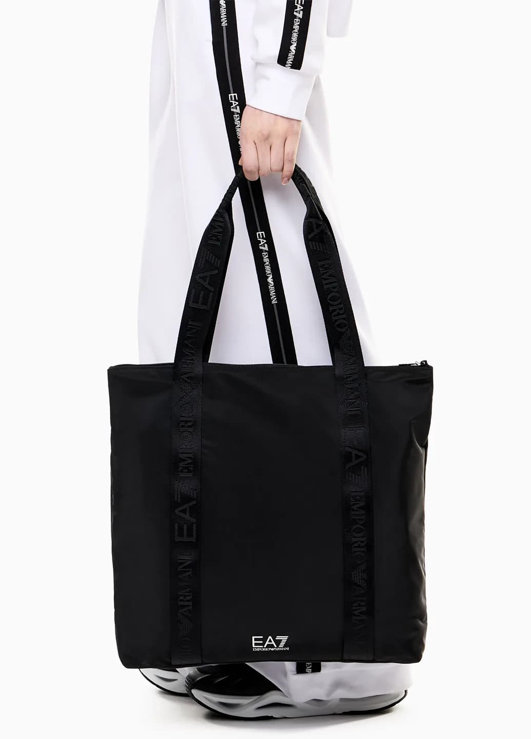 EA7 EMPORIO ARMANI product photo